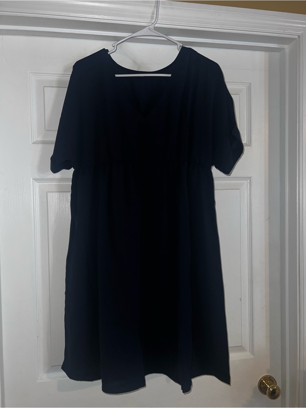 NWOTs Women’s Navy Short Sleeve V-Neck Babydoll Dress